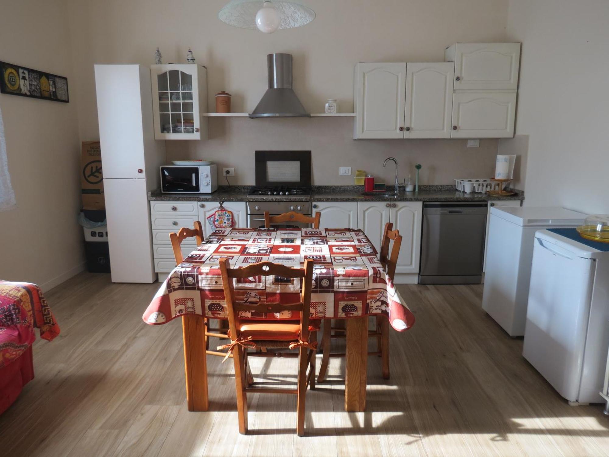 Casa Vacanze “Bouganville” Loc Avane Pisa ヴェッキアーノ エクステリア 写真