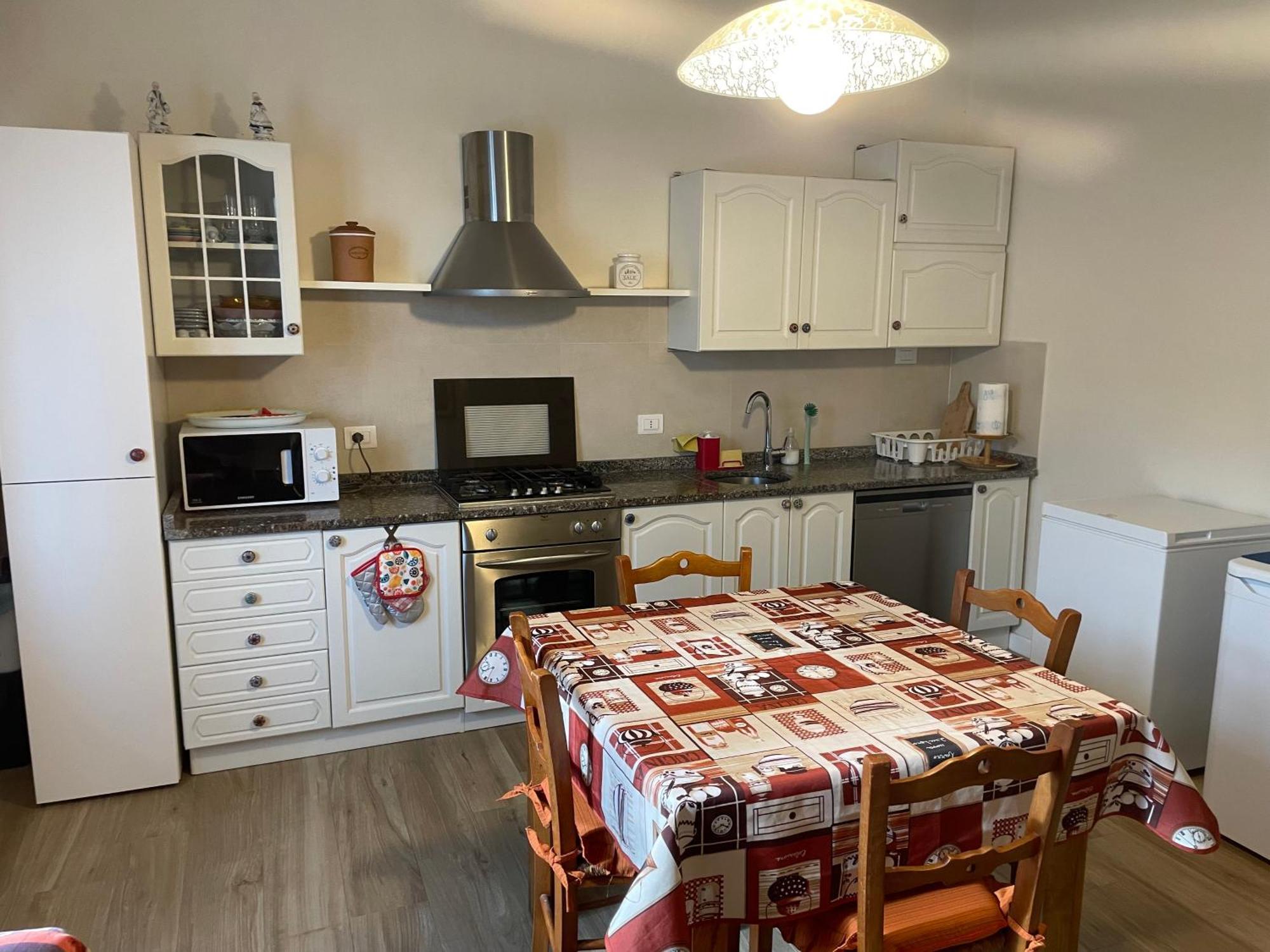 Casa Vacanze “Bouganville” Loc Avane Pisa ヴェッキアーノ エクステリア 写真