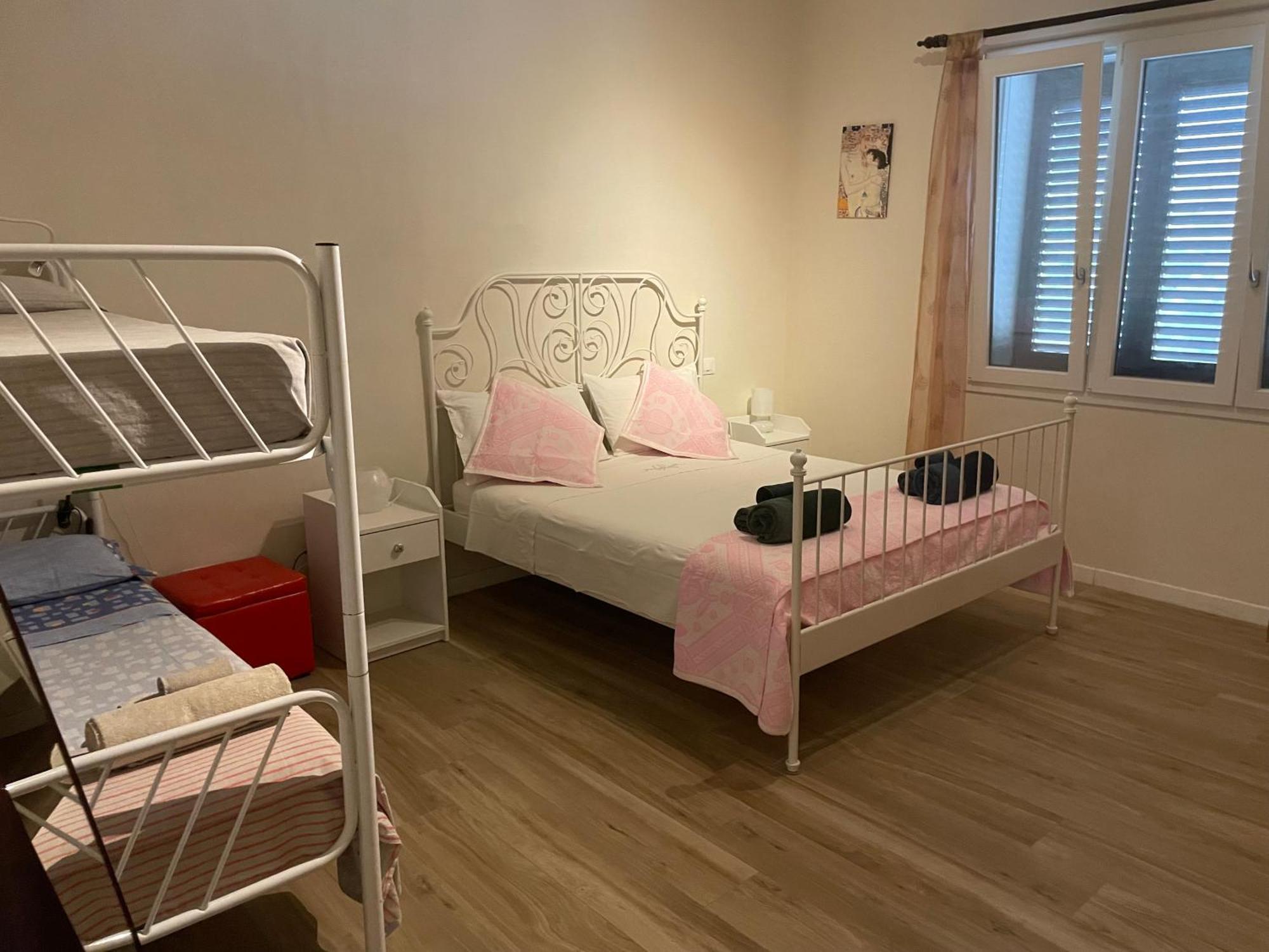 Casa Vacanze “Bouganville” Loc Avane Pisa ヴェッキアーノ エクステリア 写真