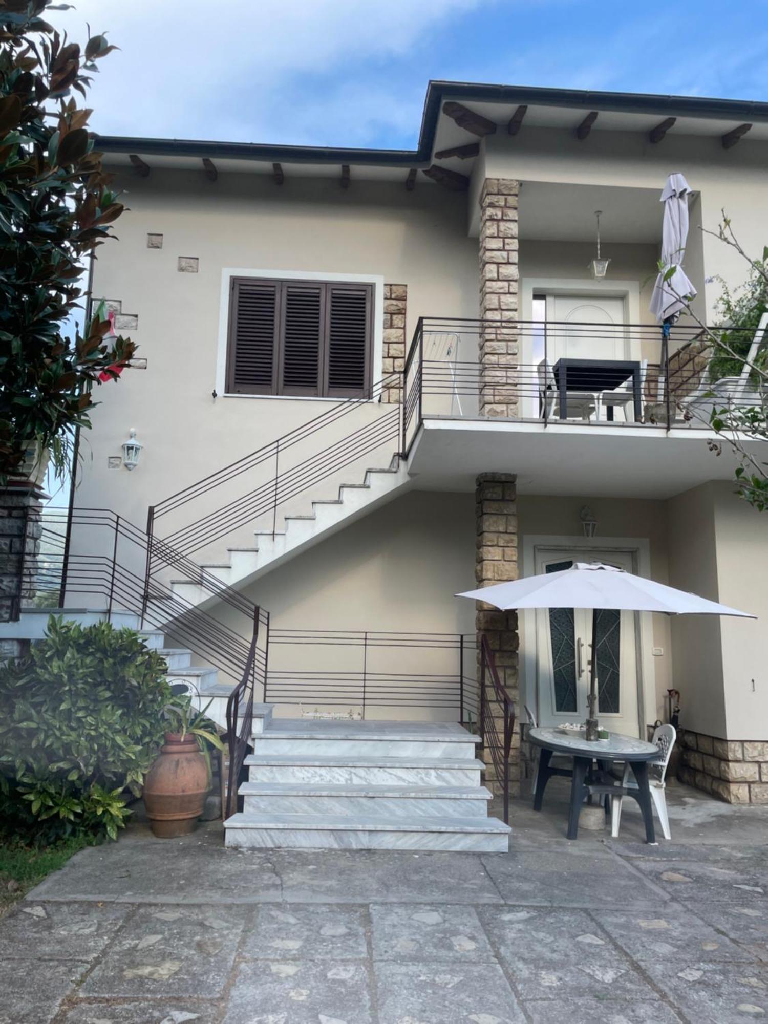 Casa Vacanze “Bouganville” Loc Avane Pisa ヴェッキアーノ エクステリア 写真