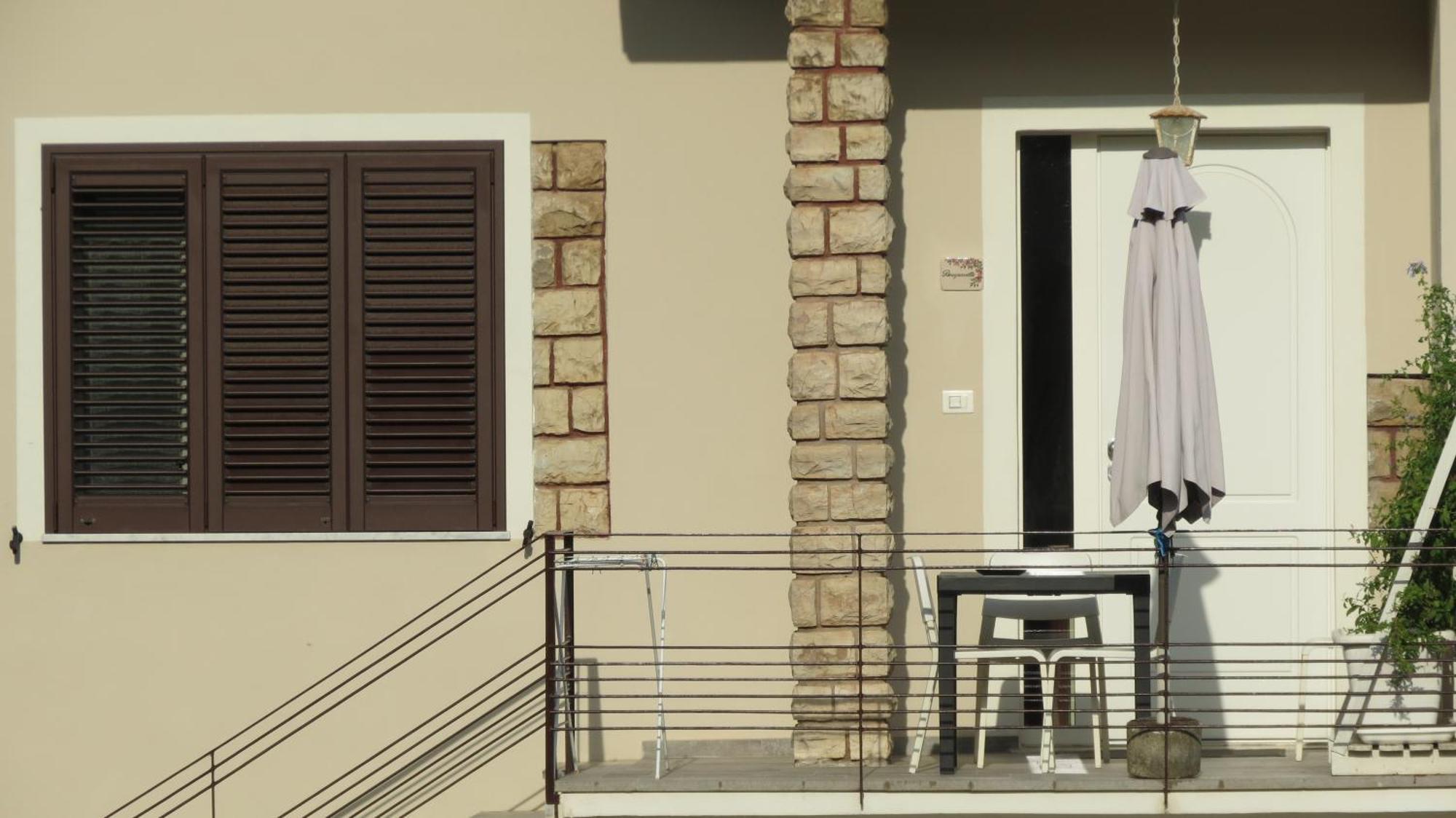 Casa Vacanze “Bouganville” Loc Avane Pisa ヴェッキアーノ エクステリア 写真