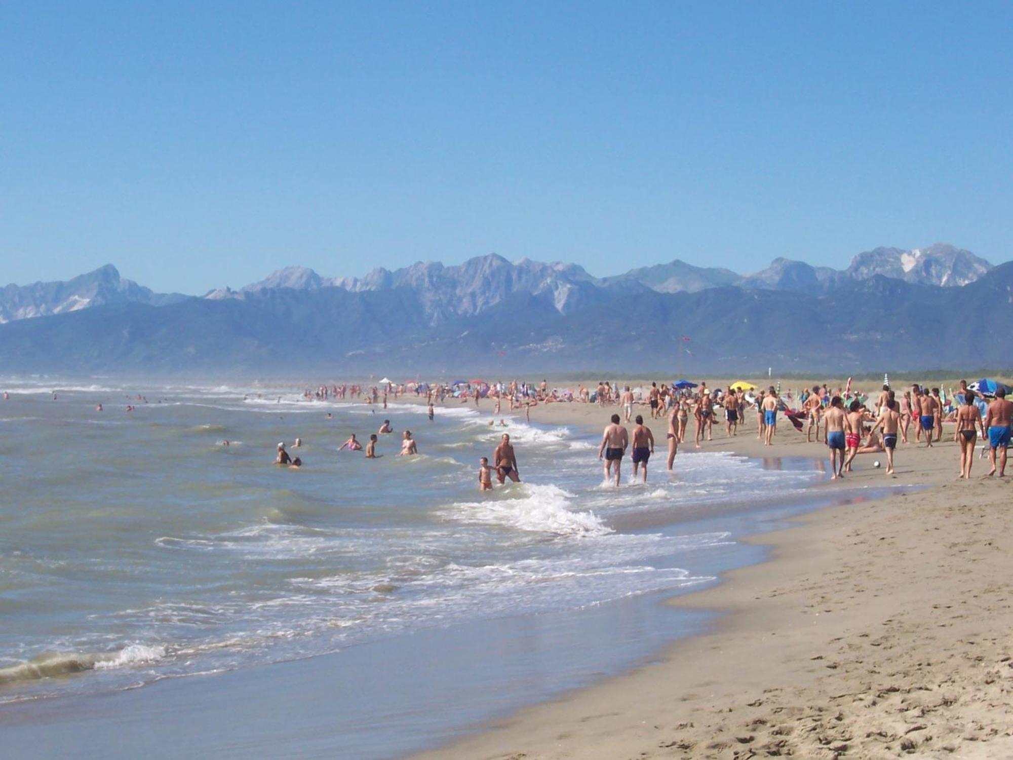 Casa Vacanze “Bouganville” Loc Avane Pisa ヴェッキアーノ エクステリア 写真
